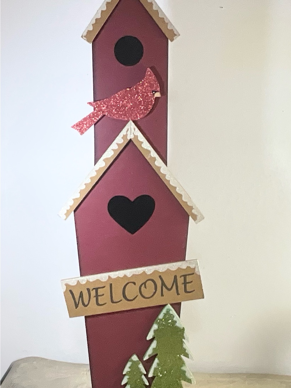 VTG Wooden Welcome Cardinal Birdhouse With Christmas Tree Underneath
